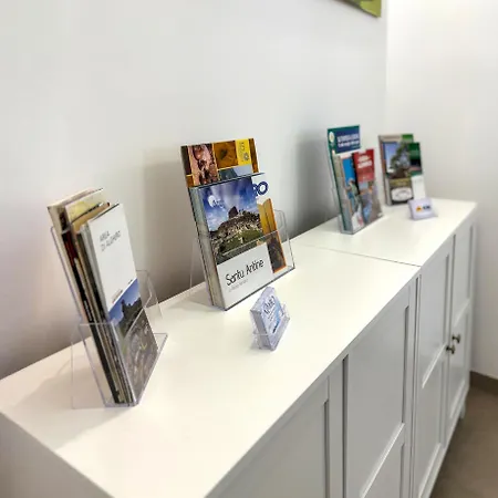 Nemo Centre Oda ve Kahvaltı Alghero
