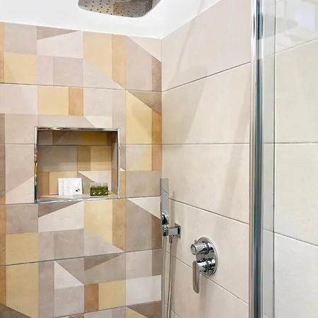 Nemo Centre Bed & Breakfast 3*