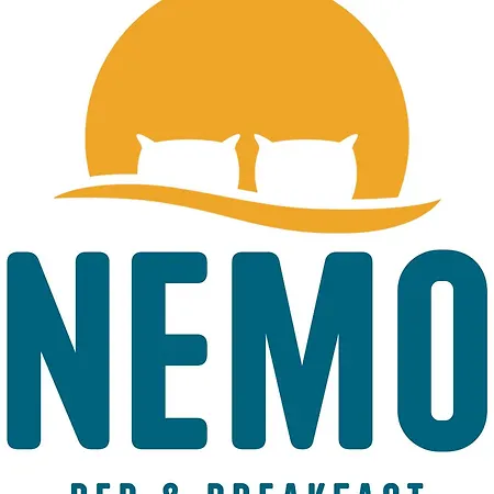 לינה וארוחת בוקר Nemo Centre 3*